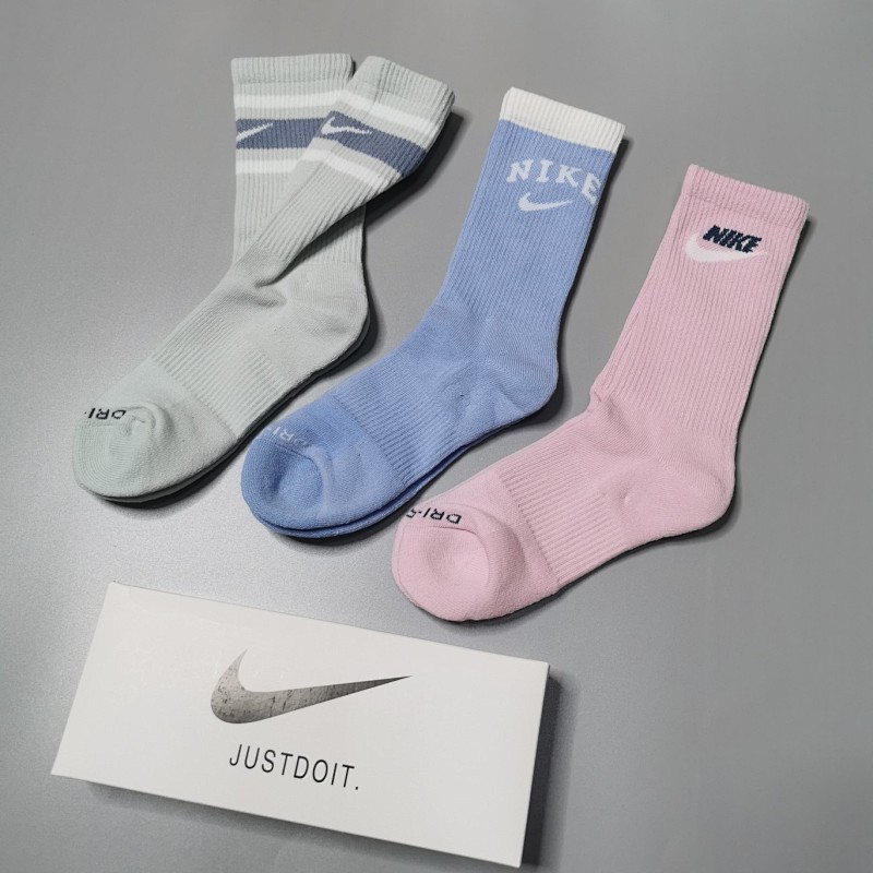 Socks Three Pairs In One Box