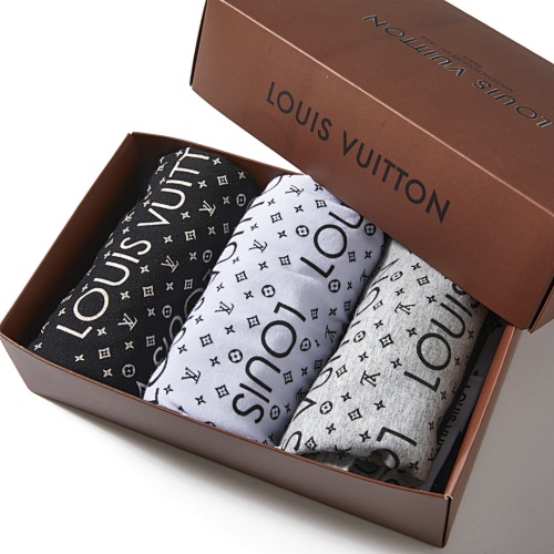 Three Pieces Of One Package No.300152-181HM