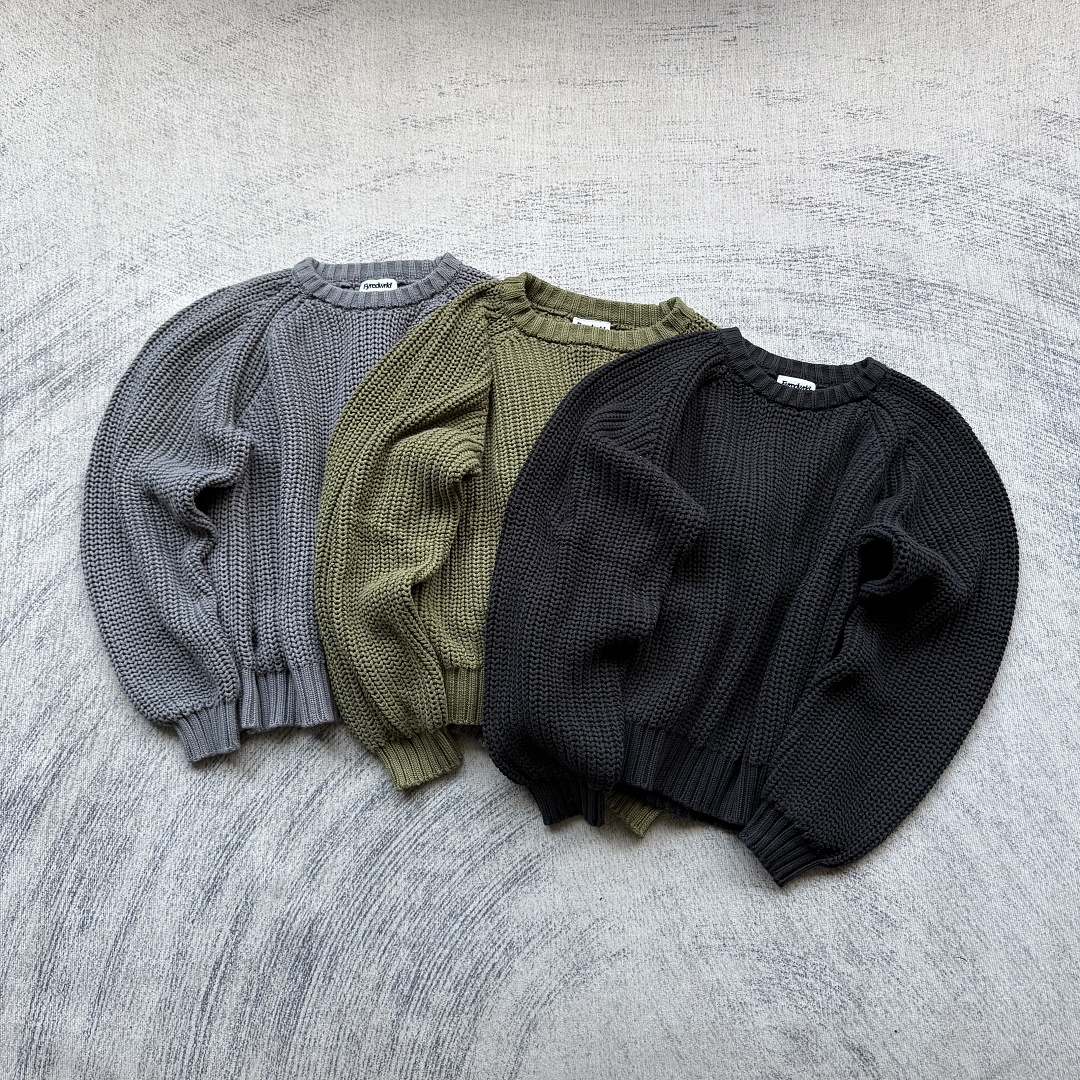 Fyredwrld knit (Velour garments 3 gauge knit)