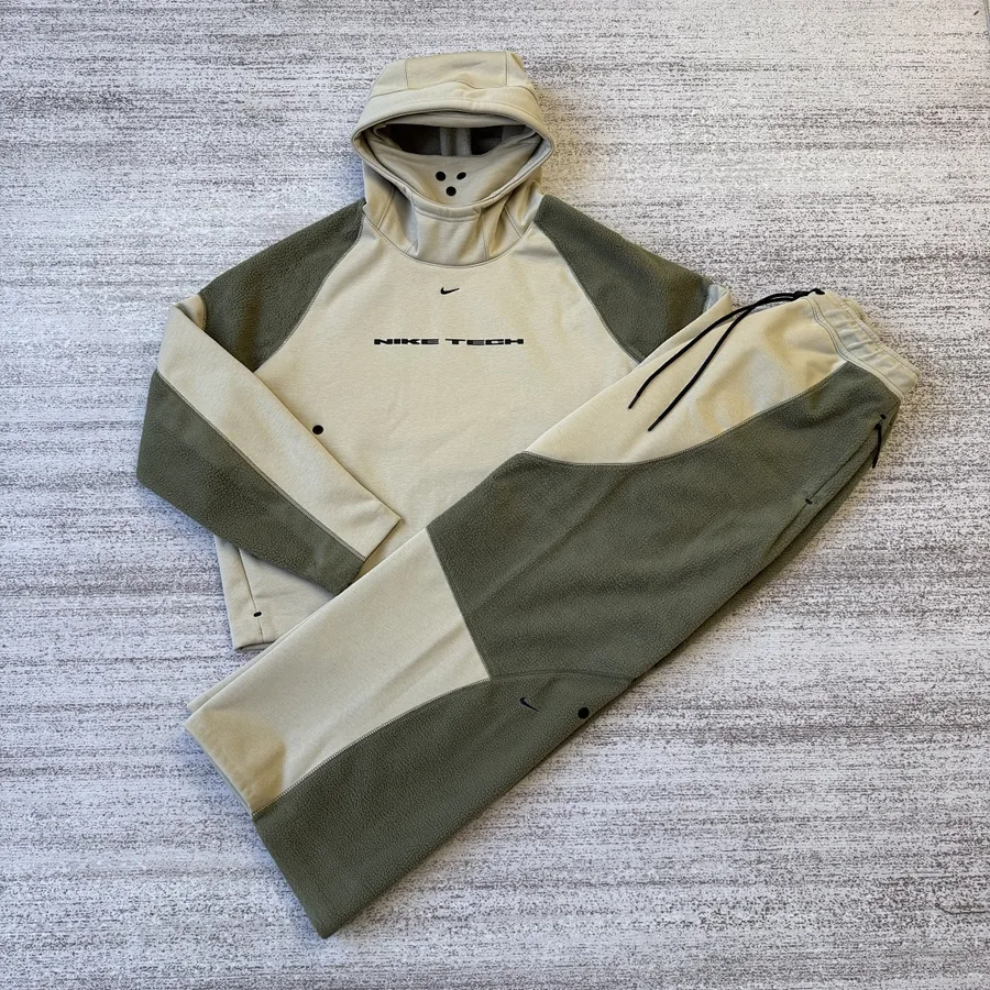 Nike tech boreas tracksuit（desert color）