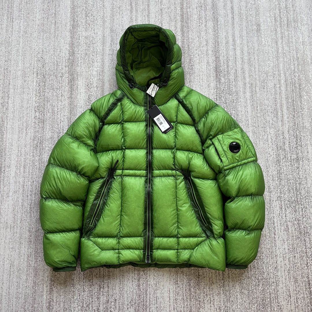 CP Company dd shell Green color