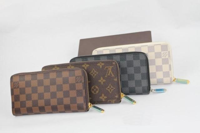 Louis Vuitton Zippy Wallet N60017