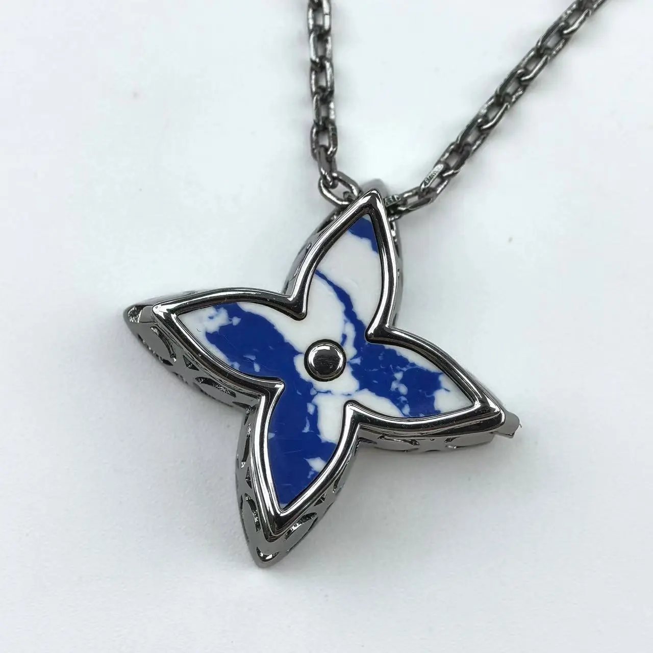 Violet Necklace -le30803